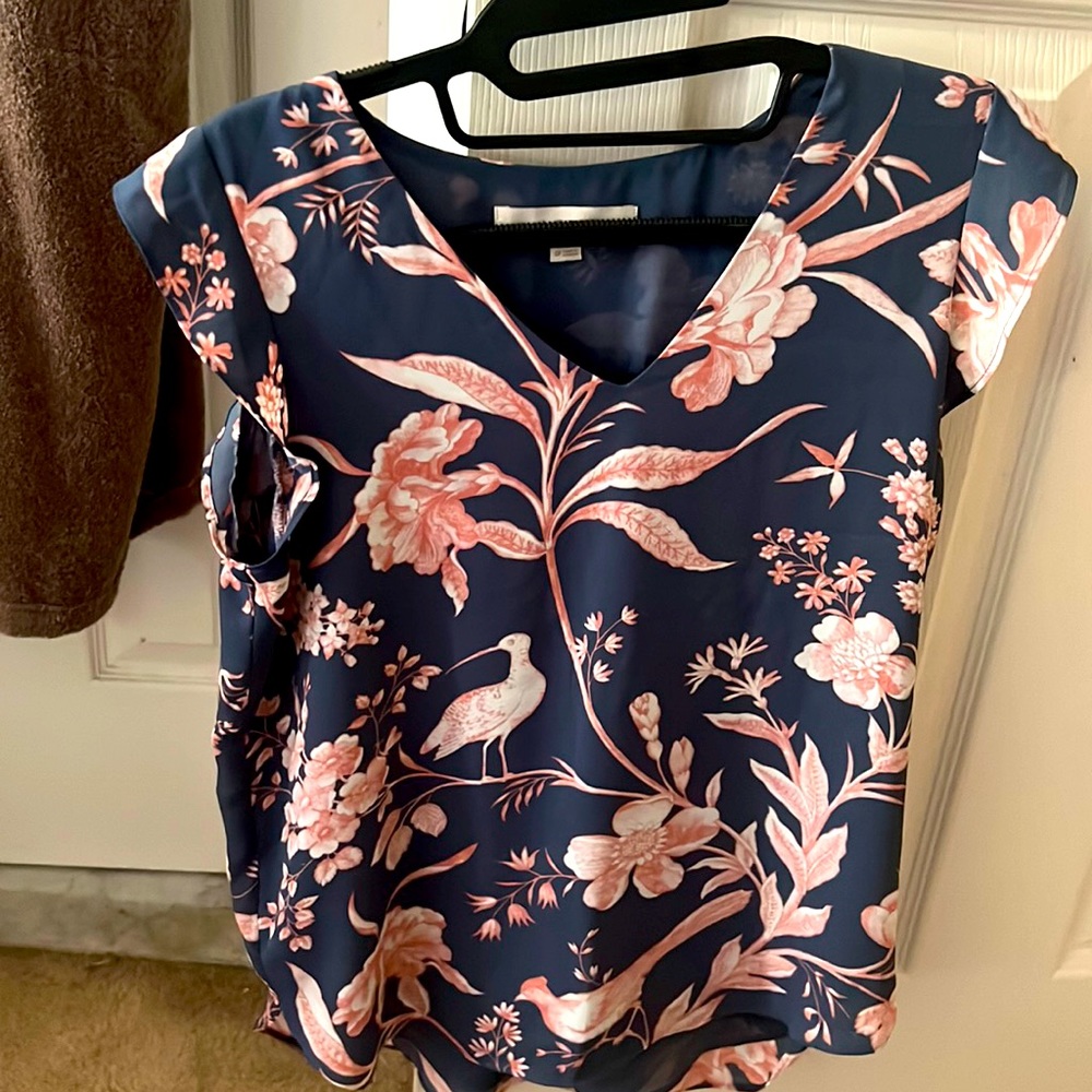 Loft flutter sleeve shell